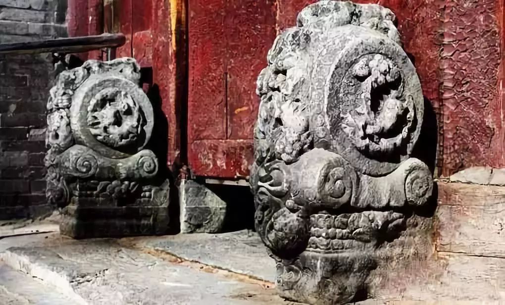设计丨中国古建之美:门、门墩、门环、门钉、斗拱、飞檐、屋顶、马头墙